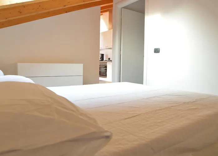 Apartamento Cece' Dependance Lecco